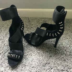 Black and Silver Faux Suede 4.5 inch